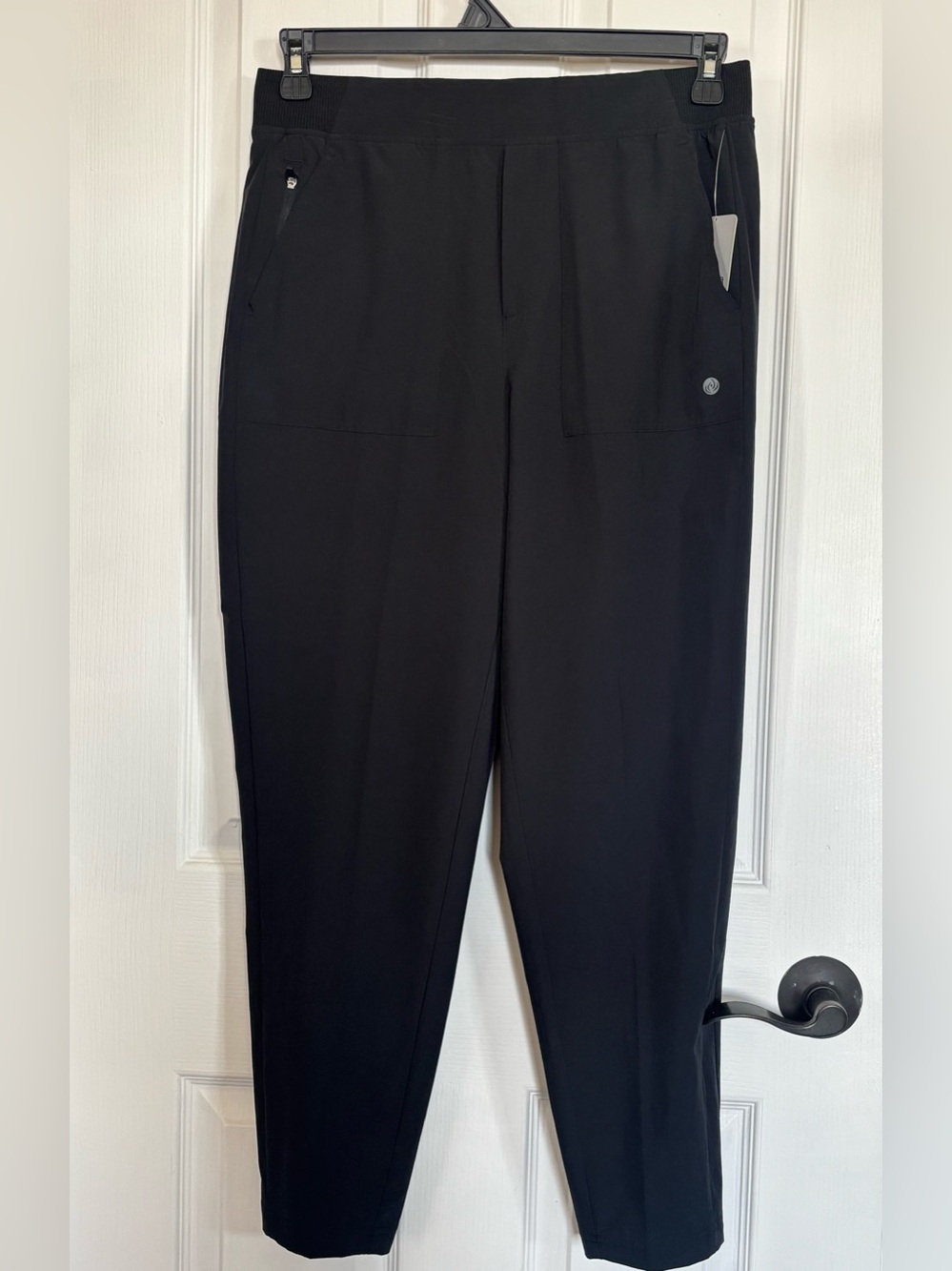APANA Women's Black Pull-On Stretch Jogger Pants | NWT | MED |